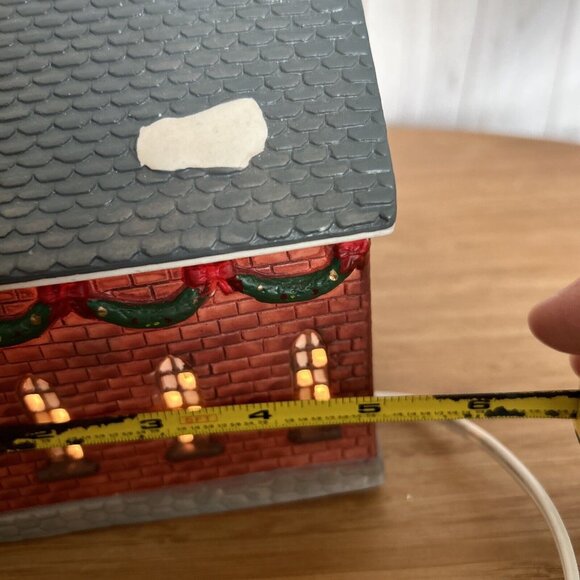 Holiday Expressions Lighted Church House 1992 Dickens Collectables Porcelain - Picture 7 of 8